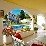 Villa 7-bed Heated Pool Golf Paradise Sleeps 16 *
